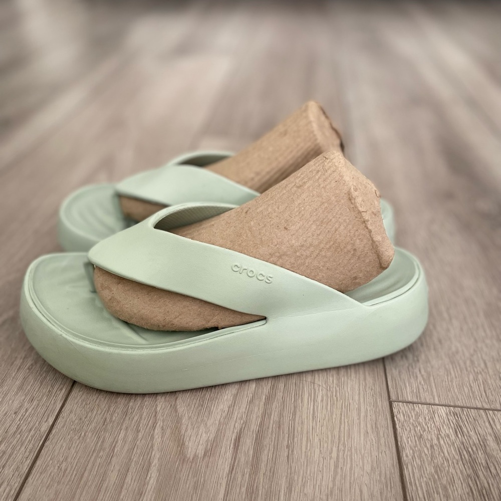 Crocs Women's Getaway Platform Flip Flops Sandals Size W9